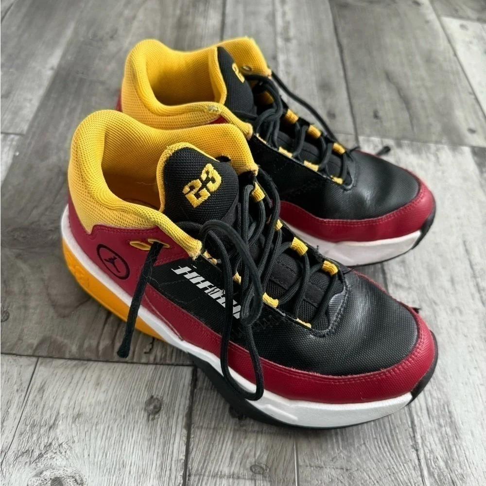 Nike Jordan Max Aura 3 SE Gym Red Black (GS) Youth sz 4Y